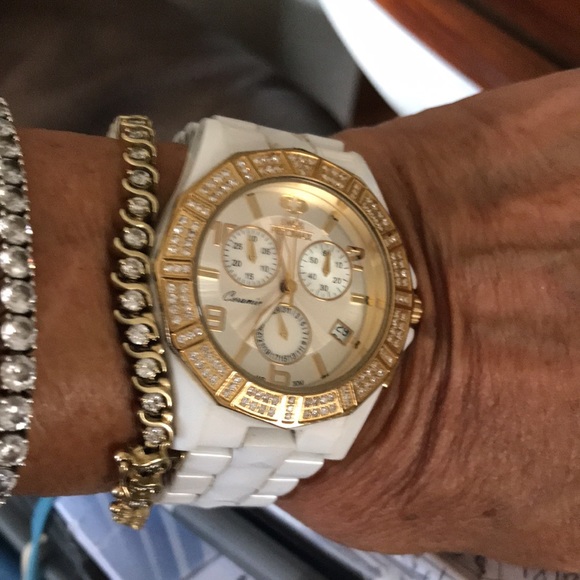 beautiful swarovski crystal and ceramic battery operated woman’s watch. - Picture 3 of 12